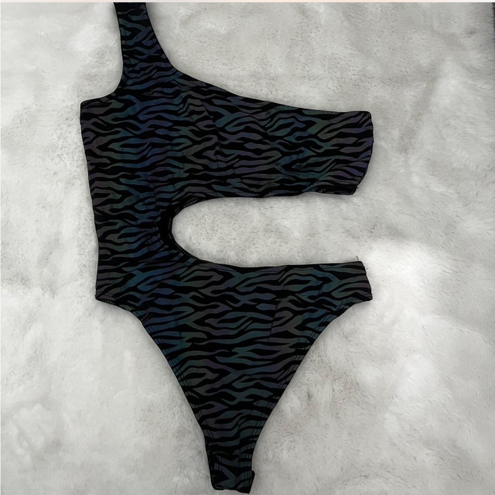 Reflective Zebra Rave Bodysuit - Picture 4 of 7